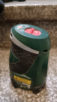 Bosch RistiviivaLaser Jalustalla ja laukku