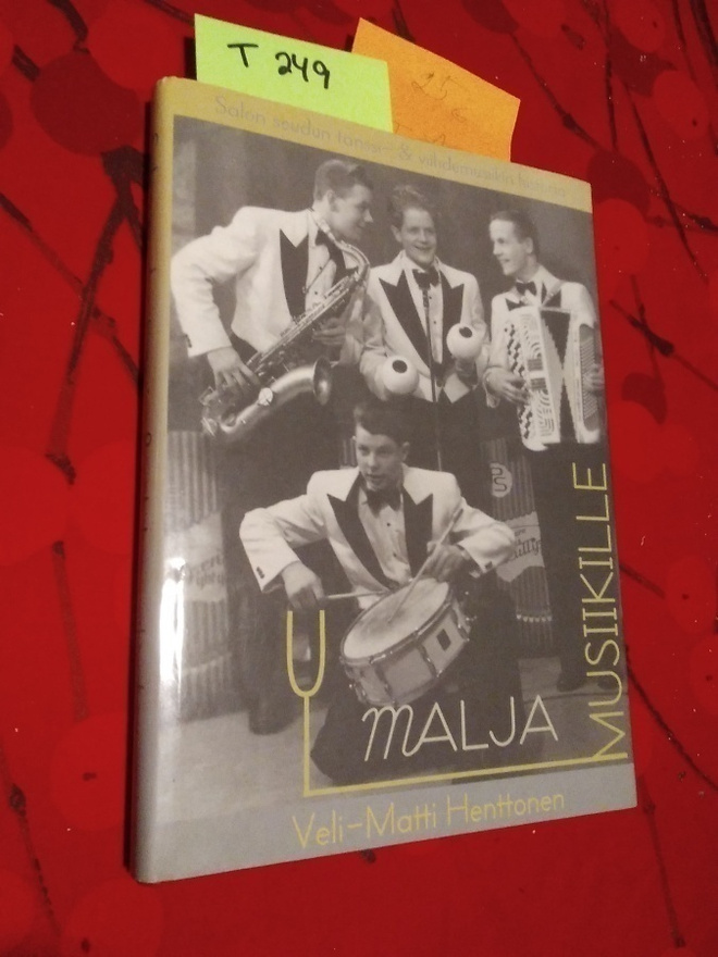 HENTTONEN : MALJA MUSIIKILLE
