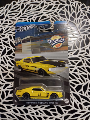 Hot wheels ford mustang boss 302