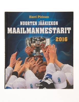 NUORTEN JÄÄKIEKON MAAILMANMESTARIT 2016 -kirja, 203 s.