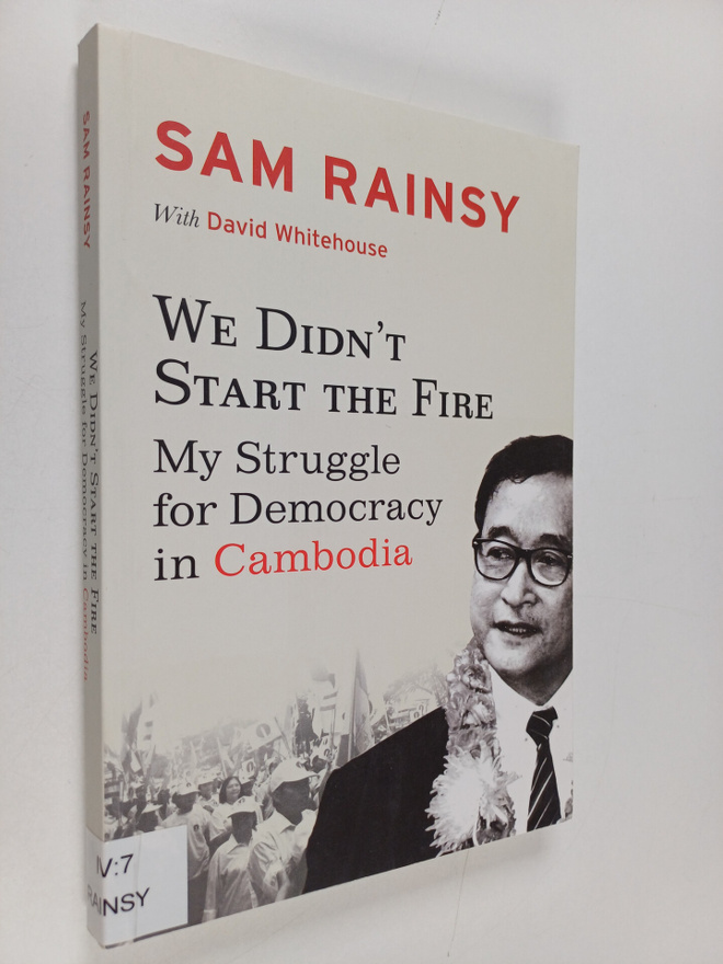 David Whitehouse ym. : We Didn't Start the Fire - My Stru...
