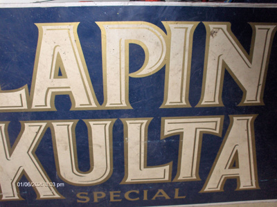 Vanha olutkyltti keräilijälle