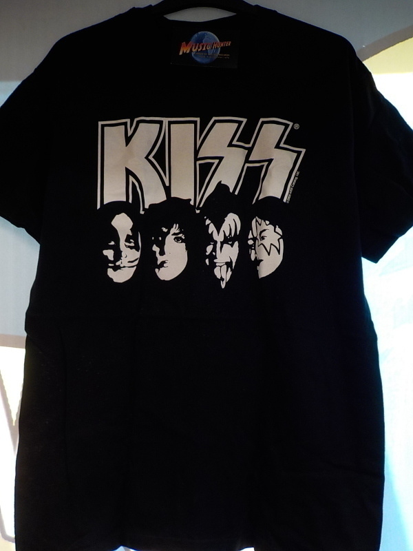 KISS UUSI T-PAITA KOKOJA M JA XL  (W+) 2006 OFFICIAL