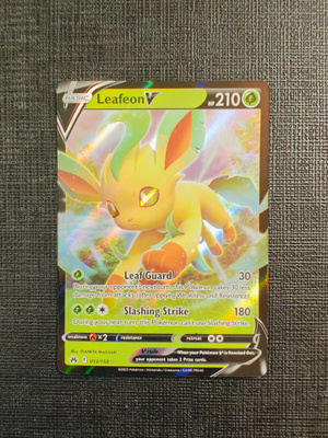 Leafeon V 13/159 Crown Zenith Ultra Rare