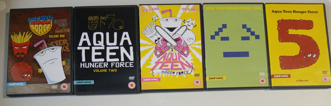 6 DVD:tä Aqua Teen Hunger Force