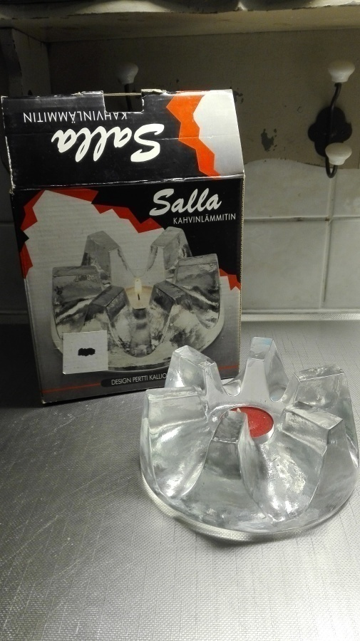 MERILASIN SALLA KAHVINLÄMMITIN, DESIGN PERTTI KALLIOINEN
