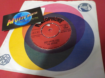 THE BEATLES - SHE LOVES YOU VG+ 7'' SINGLE