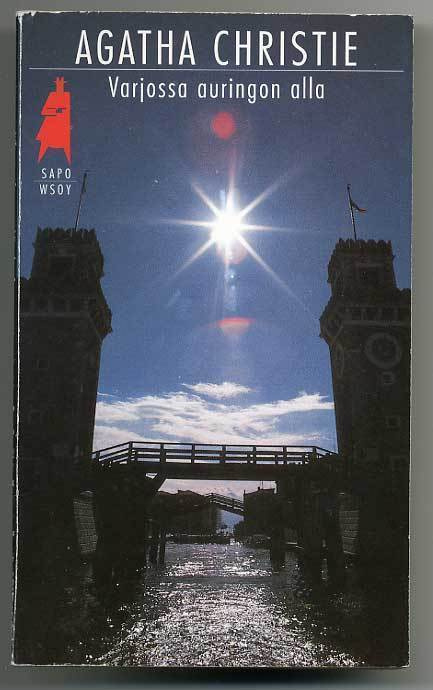 Agatha Christie: Varjossa auringon alla