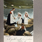 Postikortti, kansallispukuiset naiset Hardanger - pikkukuva 1