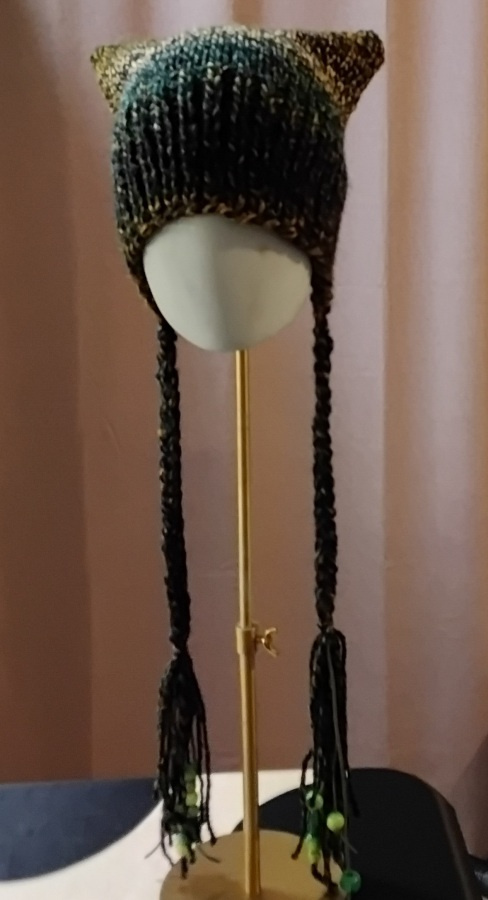 Alina´s Handmade käsityö  HATTU LETIT + HELMET