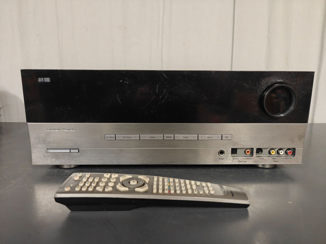 Vahvistin harman/kardon avr 132