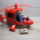 POSTIMIES PATE JA KISU HELIKOPTERISSA - pikkukuva 1