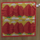MARIMEKKO PIENET MANSIKKAVUORET HUIVI - pikkukuva 1