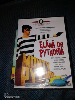 Elämä on pythonia