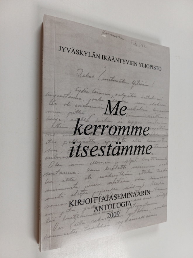 Me kerromme itsestämme