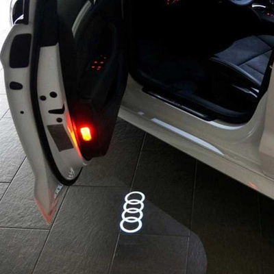 Audi logolliset ovivalot — heijasta logo maahan 