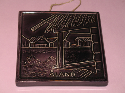 Kupittaan savi: Vanha ÅLAND -SEINÄTAULU