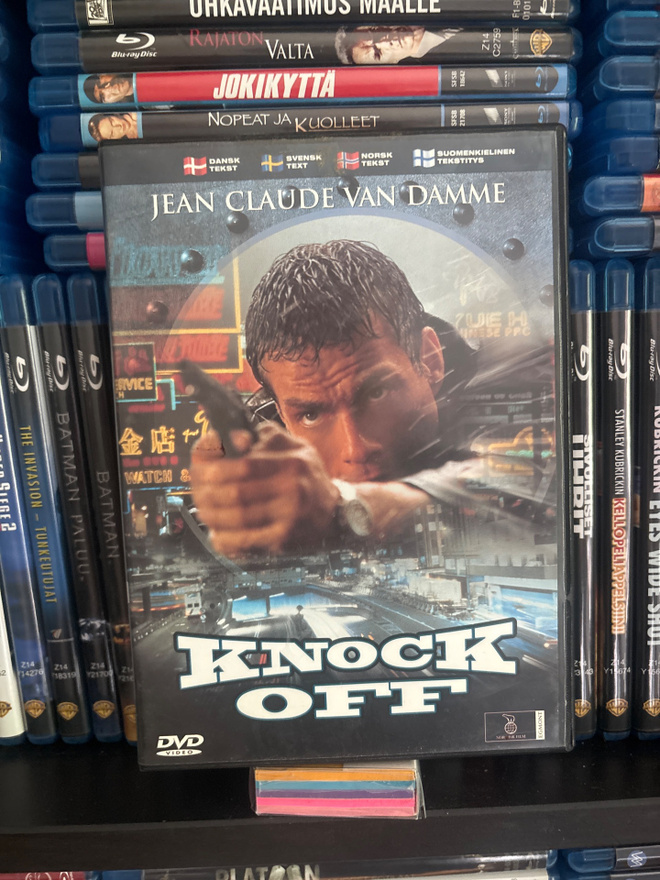 Knock off täystyrmäys (1998) Van Damme