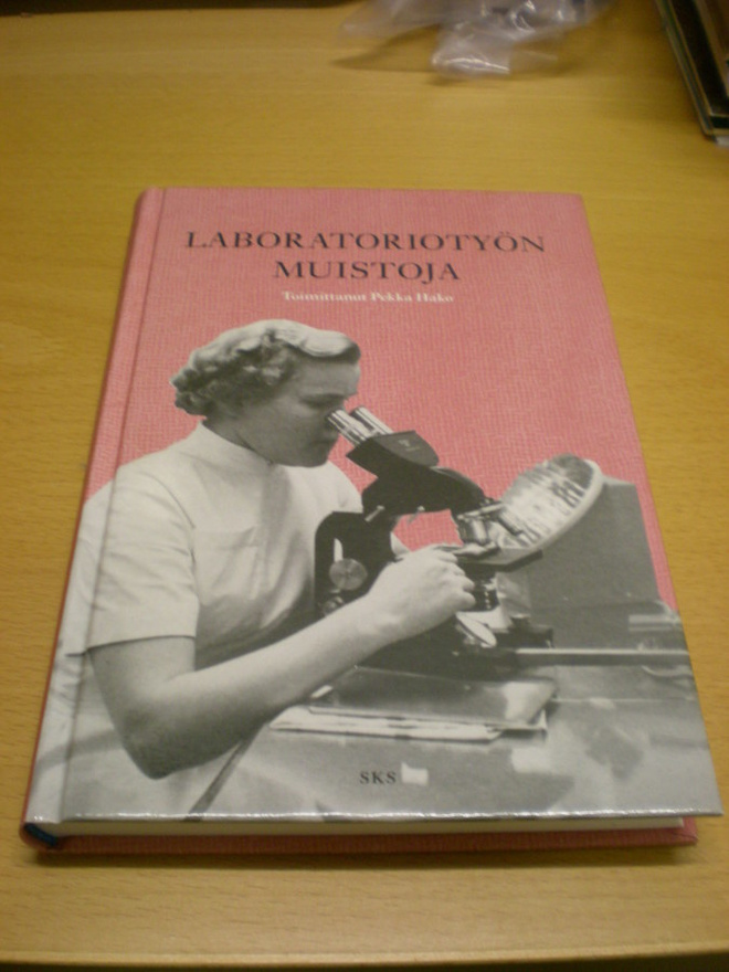 Pekka Hako (Toim.): Laboratoriotyön muistoja