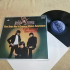 THE WALKER BROTHERS - The Sun Ain't Gonna Shine Anymore LP - pikkukuva 1