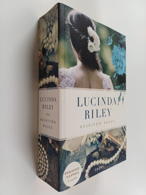 Lucinda Riley : Keskiyön ruusu (ennakkokappale)
