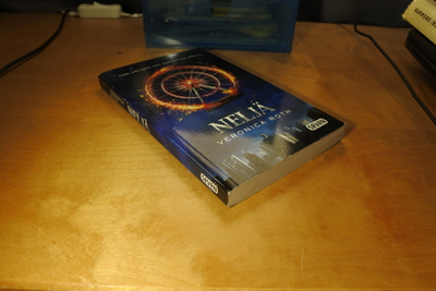 Veronica Roth: Neljä, pokkari, hyvä