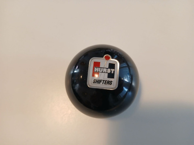 Hurst Shifters -vaihdekepin nuppi musta