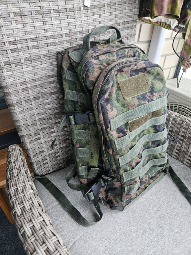 17L M05 rynnäkköreppu