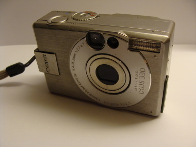 Canon Ixus 330