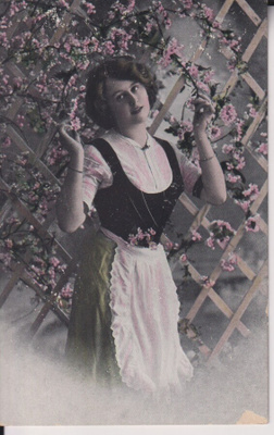 Nuori nainen, wanhakortti  e53