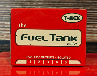 T-Rex Fuel Tank Jr virtalähde pedaaleille