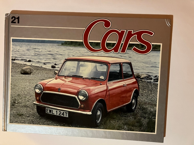 Cars Collection - Suuri tietokirja autoista 21
