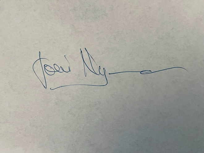 Joni Nyman nimikirjoitus paperilla