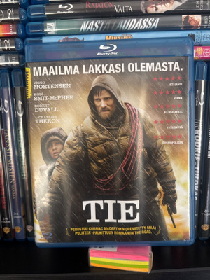Tie (2009) Viggo Mortensen
