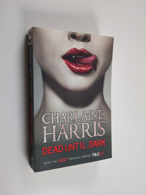 Charlaine Harris : Dead until dark