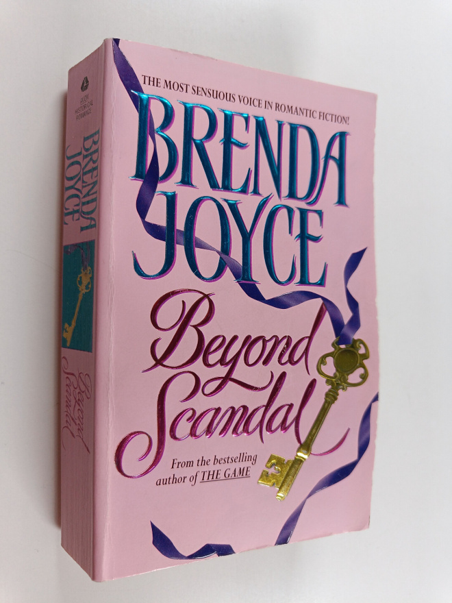 Brenda Joyce : Beyond Scandal