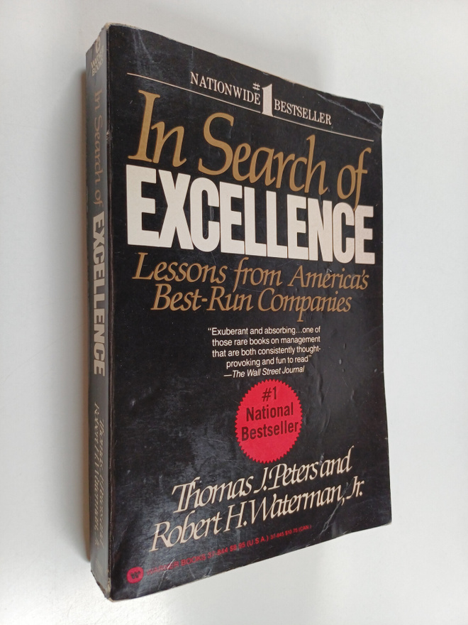 Thomas J. Peters : In search of excellence : lessons from...