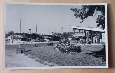 Savonlinna, höyrylaivat satamassa, kesäkahvila (A.A.) p 1961