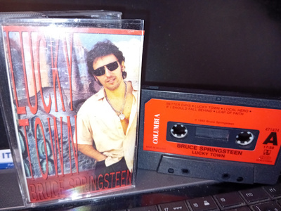 C-kasetti Bruce Springsteen  : Lucky Town ( SIS POSTIKULU  )