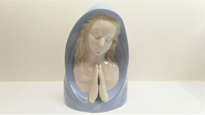 Madonna posliini figuuri Lippelsdorf GDA