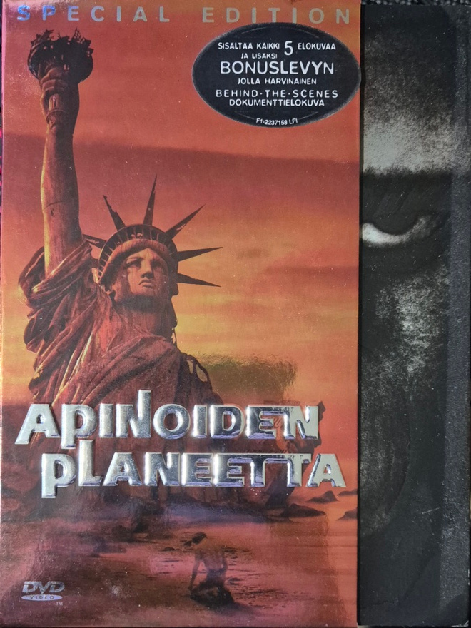 Apinoiden planeetta BOKSI MUKANA BONUSLEVY  -DVD
