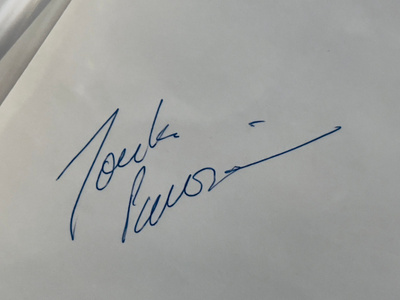 Jouko Parviainen nimikirjoitus paperilla