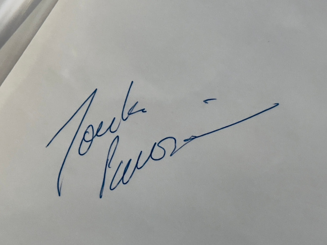 Jouko Parviainen nimikirjoitus paperilla