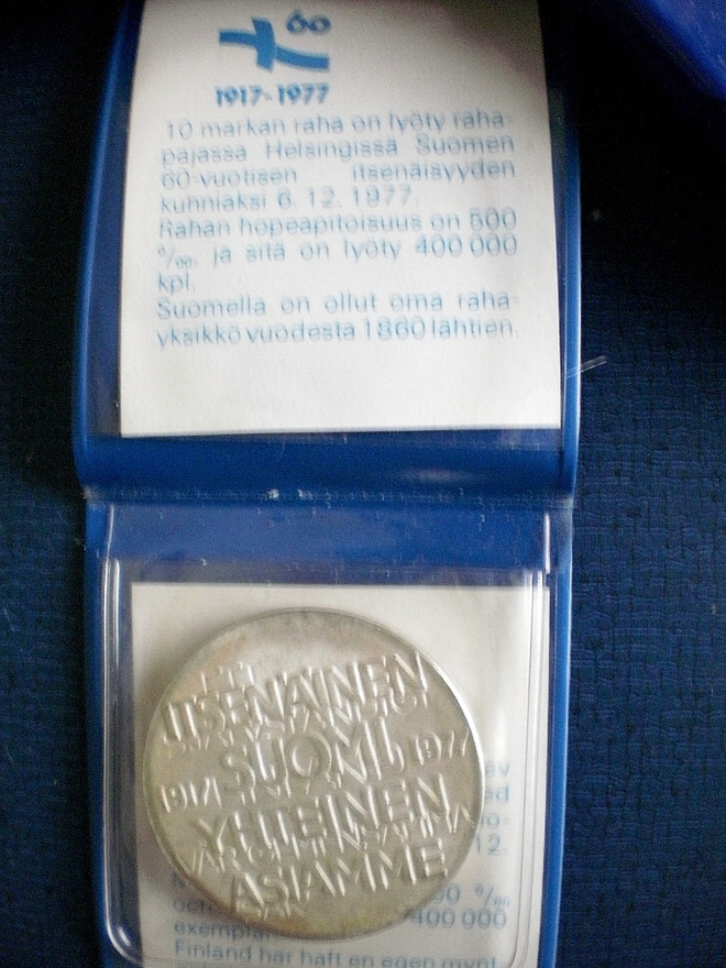 10 mk Itsenäisyys 60v. v. 1977 Hopea Juhlaraha