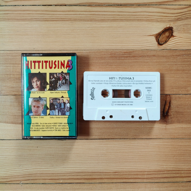 Hittitusina 3 (Anna Hanski, Puolikuu) c-kasetti 