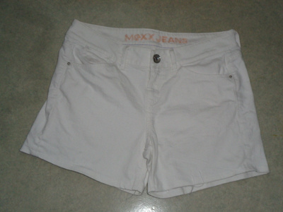 Mexx valkoiset farkkushortsit 28"