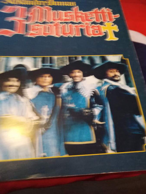 3 Muskettisoturia