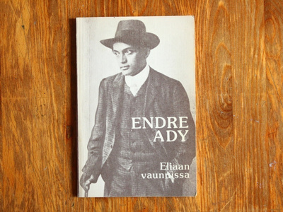 Endre Ady - Eliaan vaunuissa ( runokirja )
