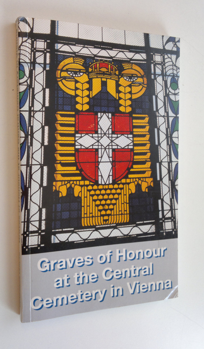 ym. (toim.) ym. : Graves of Honour at the Central Cemeter...