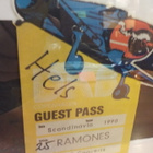 RAMONES TAULU KOKO BÄNDIN NIMMAREILLA - pikkukuva 3